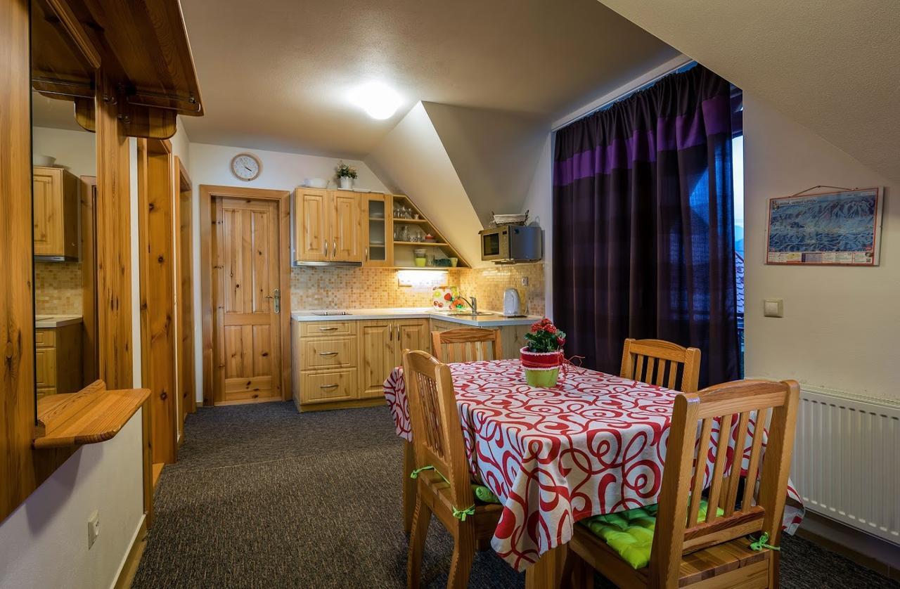 Guest House Privat Pod Lesom Pavcina Lehota  Bagian luar foto