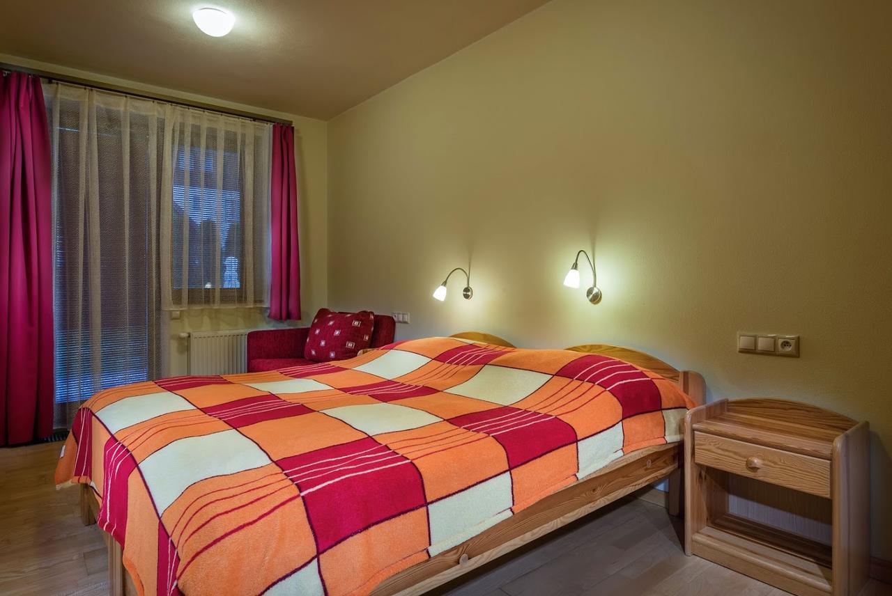 Guest House Privat Pod Lesom Pavcina Lehota  Bagian luar foto
