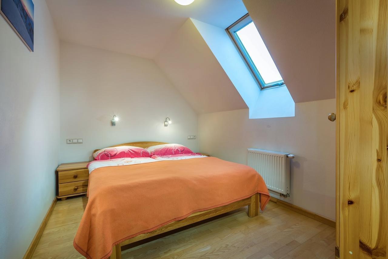 Guest House Privat Pod Lesom Pavcina Lehota  Bagian luar foto