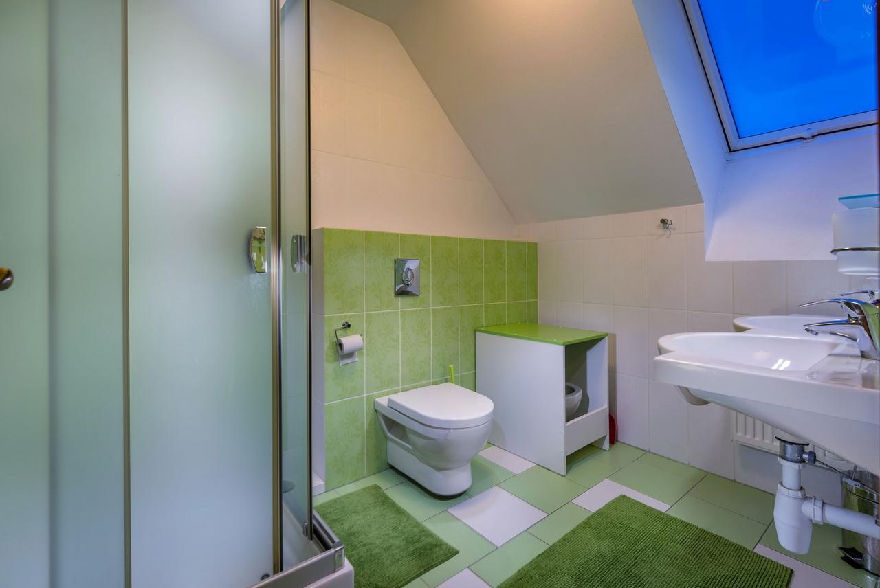 Guest House Privat Pod Lesom Pavcina Lehota  Bagian luar foto
